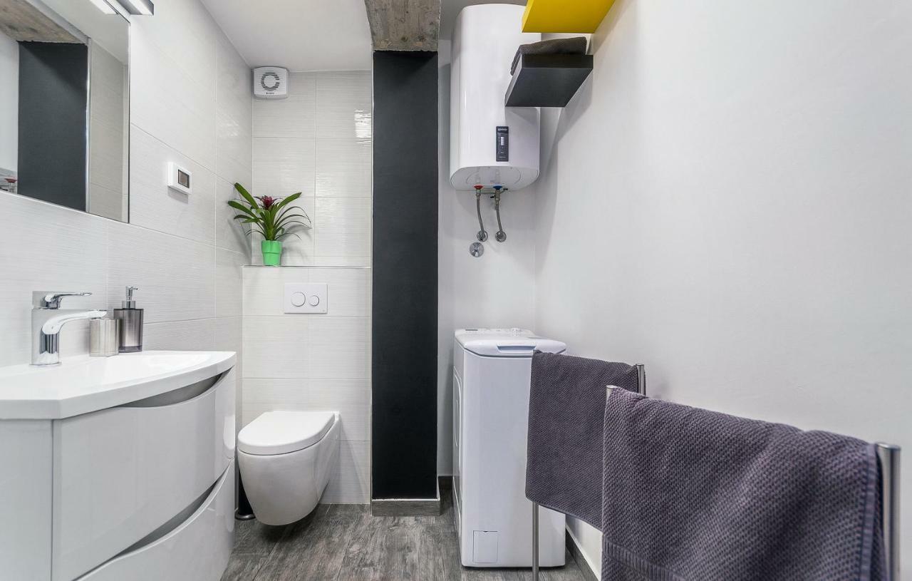 Orion Apartment Пореч Екстериор снимка