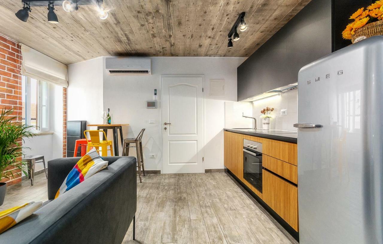 Orion Apartment Пореч Екстериор снимка